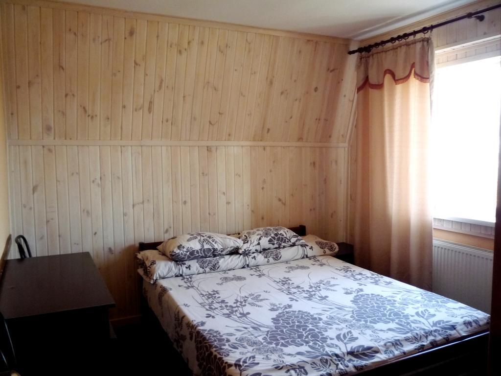 Hotel Restaurant Complex Boyarskiy Dvor Boyarka Exterior photo