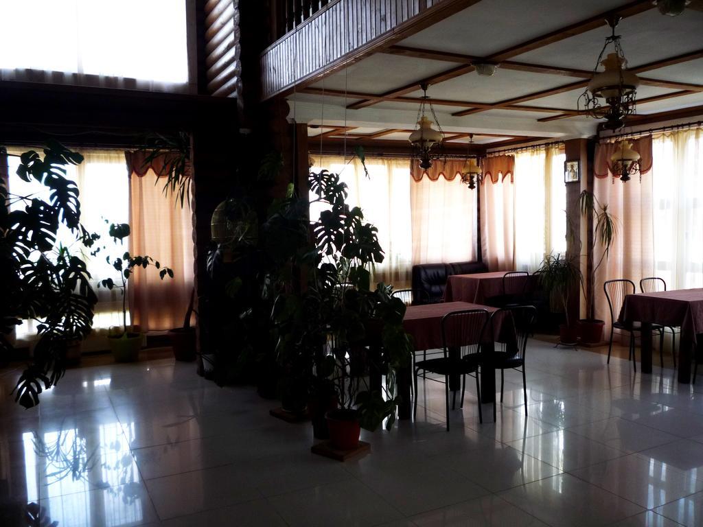 Hotel Restaurant Complex Boyarskiy Dvor Boyarka Exterior photo