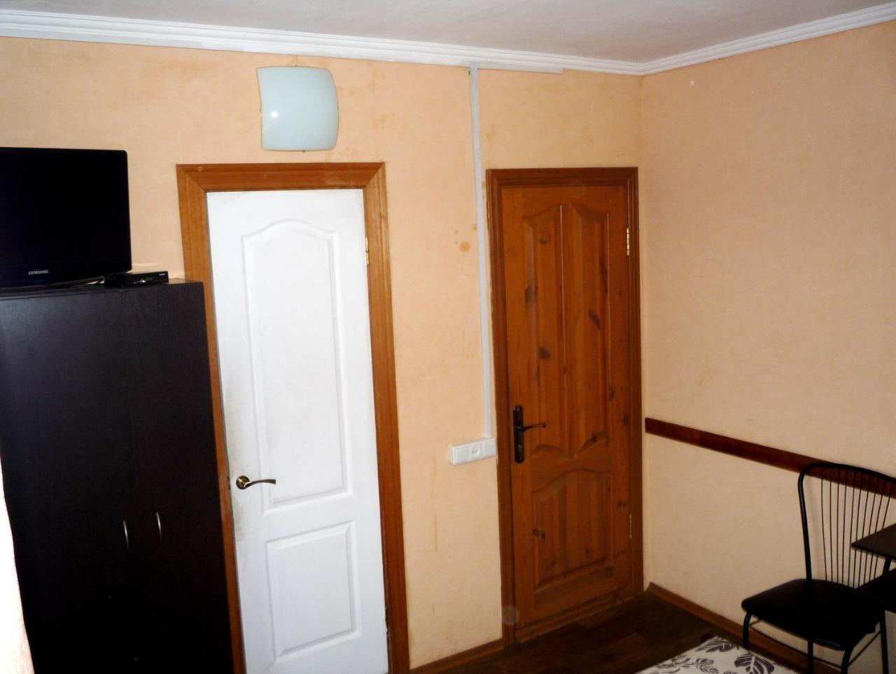 Hotel Restaurant Complex Boyarskiy Dvor Boyarka Exterior photo