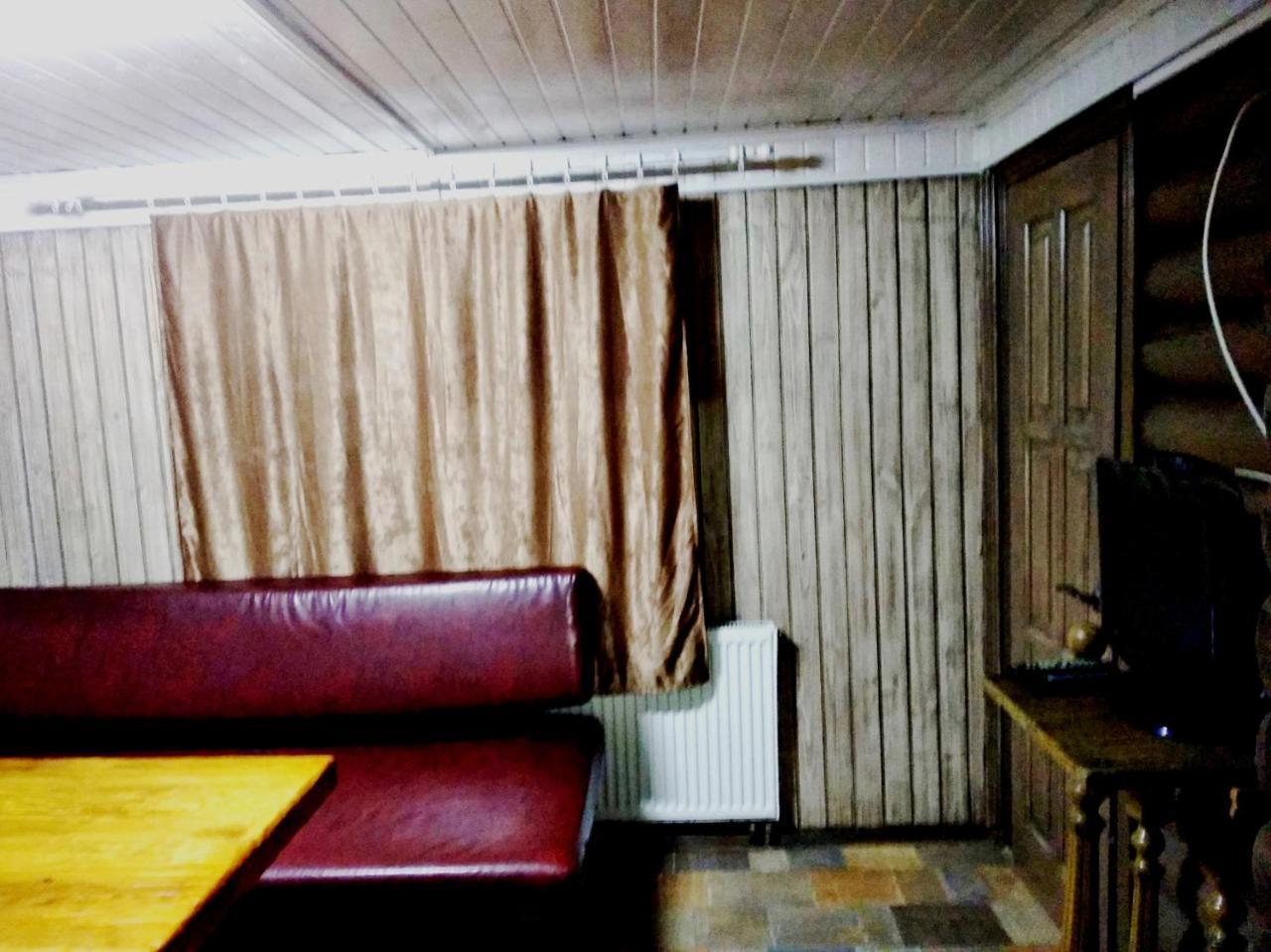 Hotel Restaurant Complex Boyarskiy Dvor Boyarka Exterior photo