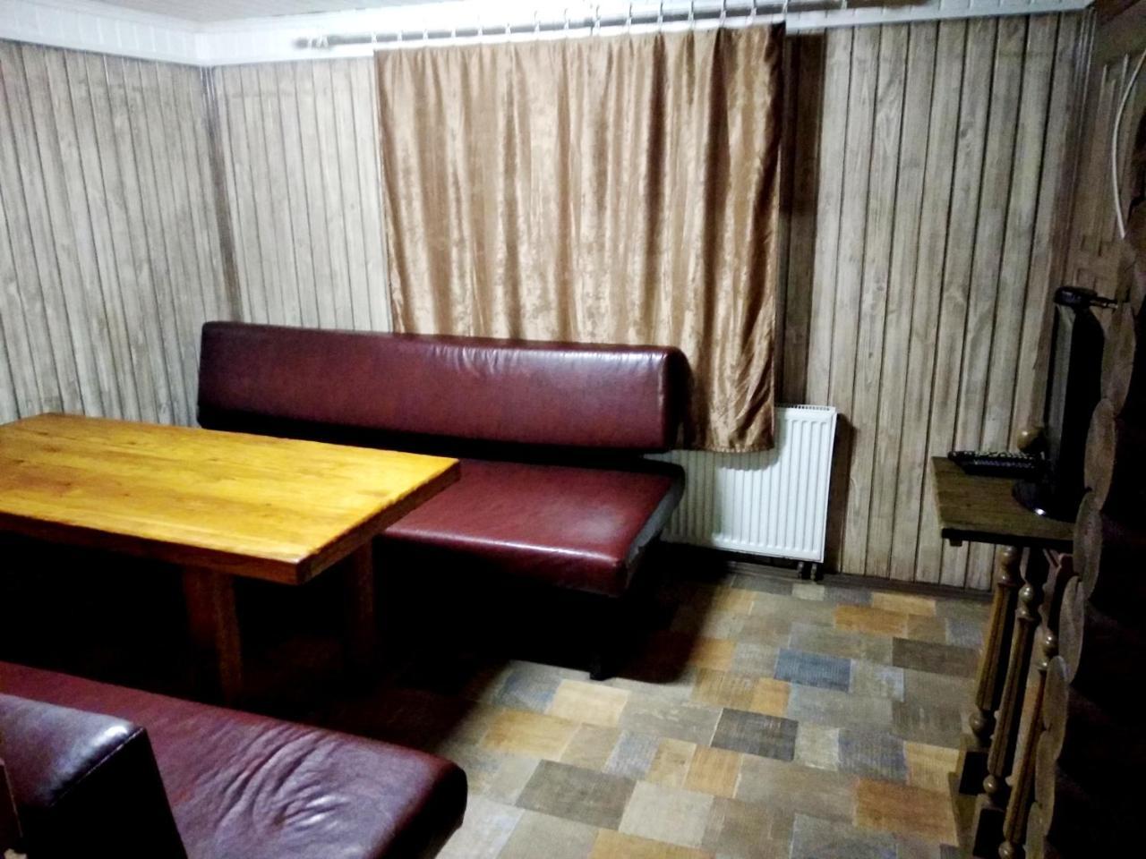 Hotel Restaurant Complex Boyarskiy Dvor Boyarka Exterior photo
